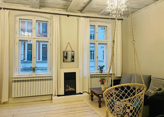 Klimatyczny Apartament Z Kominkiem
